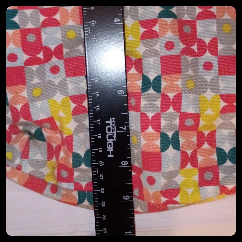 KAVU Zippit Crossbody Bag Womens Medium Multicolor Geometric Canvas Purse